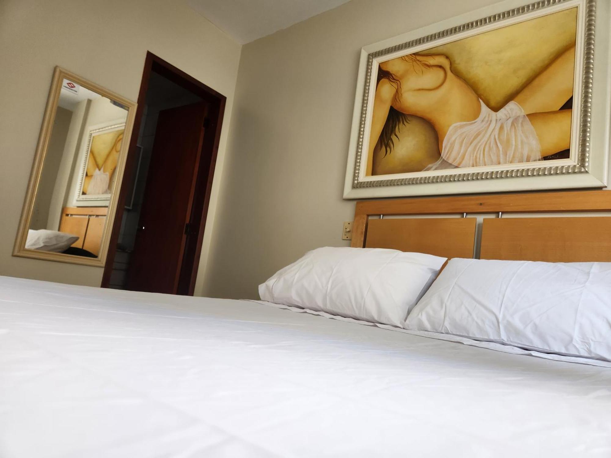 2 Quartos A 200Mts Praia Central, Garagem, Churrasqueira, Wi-Fi 90 Mbps, Pet Friendly Balneario Camboriu Bilik gambar