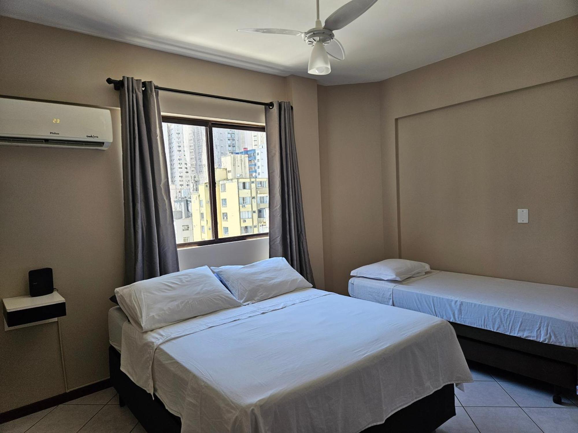 2 Quartos A 200Mts Praia Central, Garagem, Churrasqueira, Wi-Fi 90 Mbps, Pet Friendly Balneario Camboriu Luaran gambar
