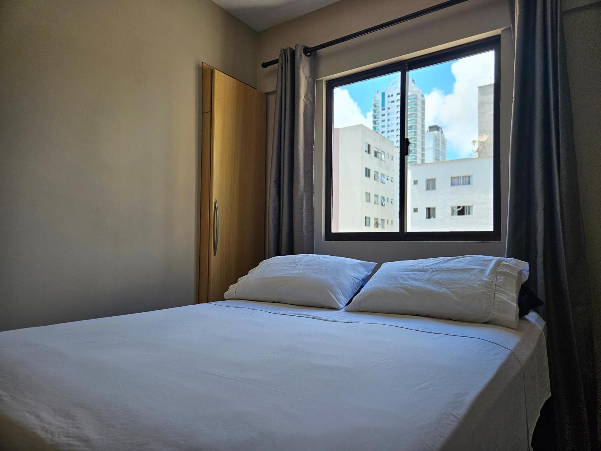 2 Quartos A 200Mts Praia Central, Garagem, Churrasqueira, Wi-Fi 90 Mbps, Pet Friendly Balneario Camboriu Luaran gambar