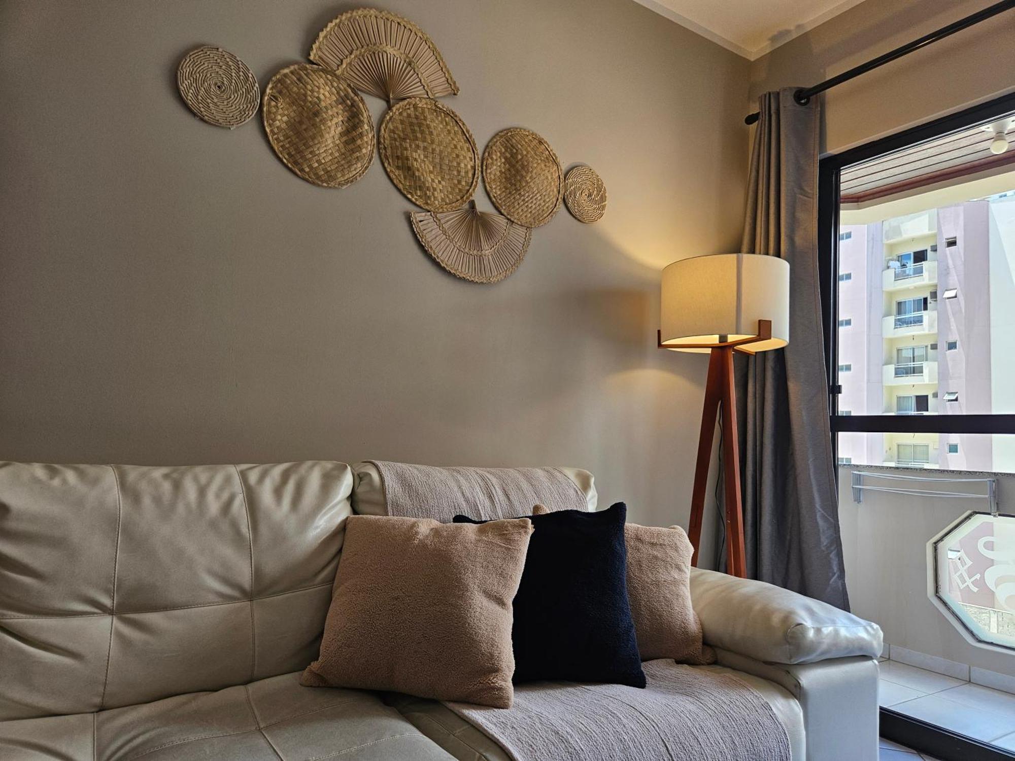 2 Quartos A 200Mts Praia Central, Garagem, Churrasqueira, Wi-Fi 90 Mbps, Pet Friendly Balneario Camboriu Luaran gambar