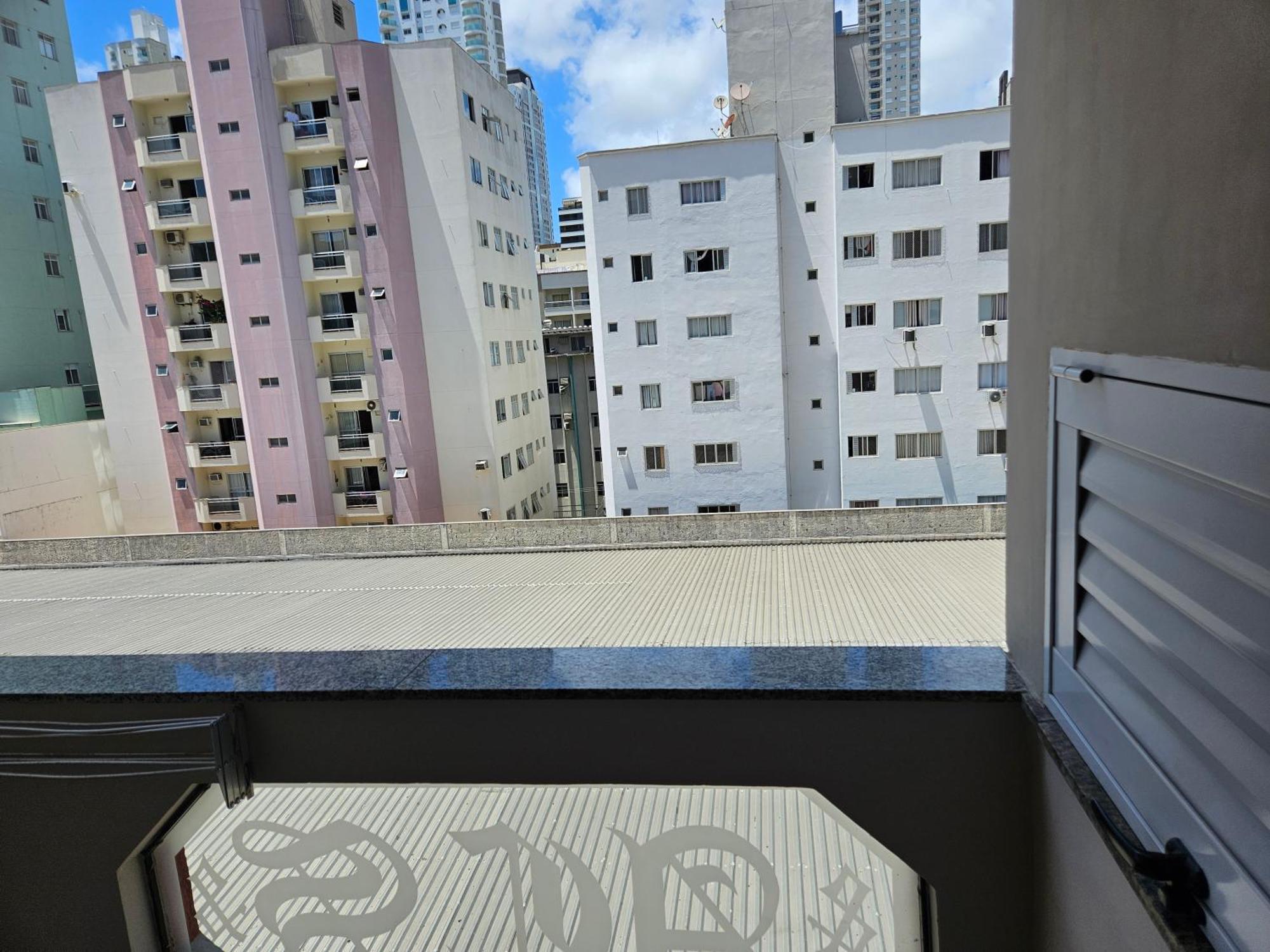 2 Quartos A 200Mts Praia Central, Garagem, Churrasqueira, Wi-Fi 90 Mbps, Pet Friendly Balneario Camboriu Luaran gambar