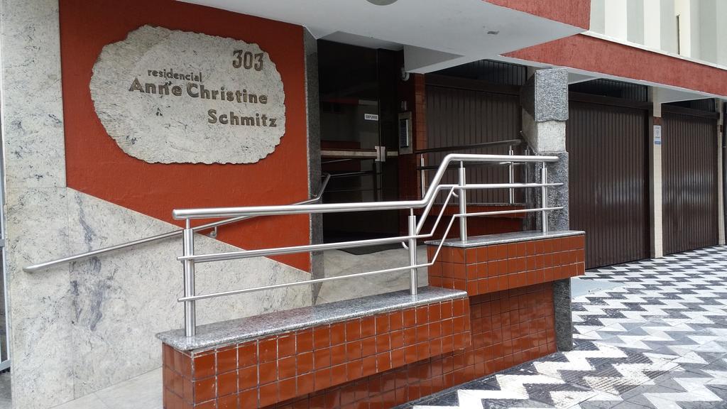 2 Quartos A 200Mts Praia Central, Garagem, Churrasqueira, Wi-Fi 90 Mbps, Pet Friendly Balneario Camboriu Luaran gambar
